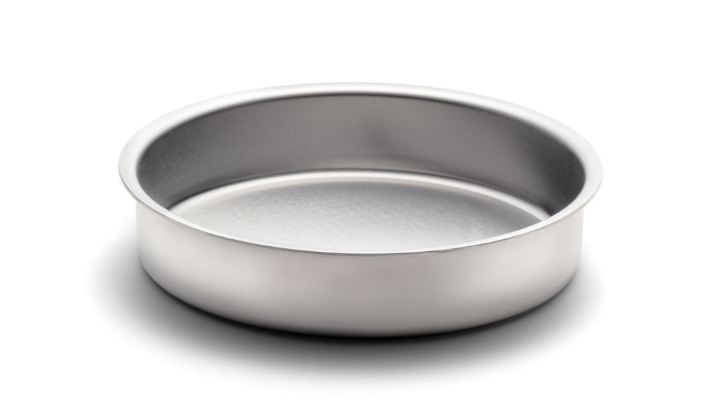360 Cookware and bakeware. T-304 Surgical Grade Stainless Steel Handcrafted in the U.S.A. High quality cookware and bakeware. 9 inch round cake pan. Made in USA. No coating.