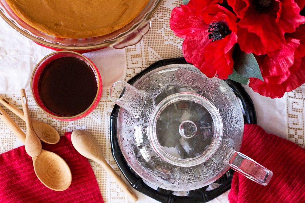 Why More People Are Ditching Plastic in the Kitchen — And What to Use Instead